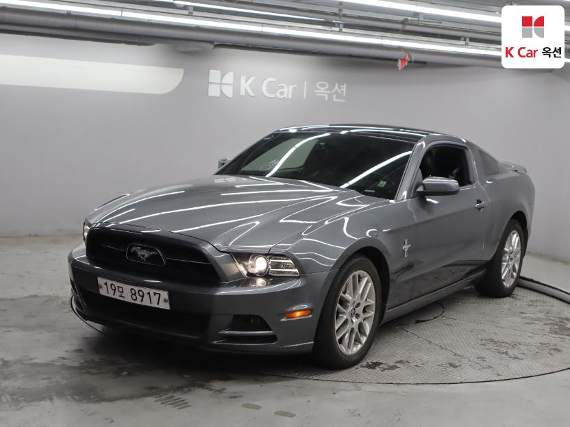 2014 - ford mustang