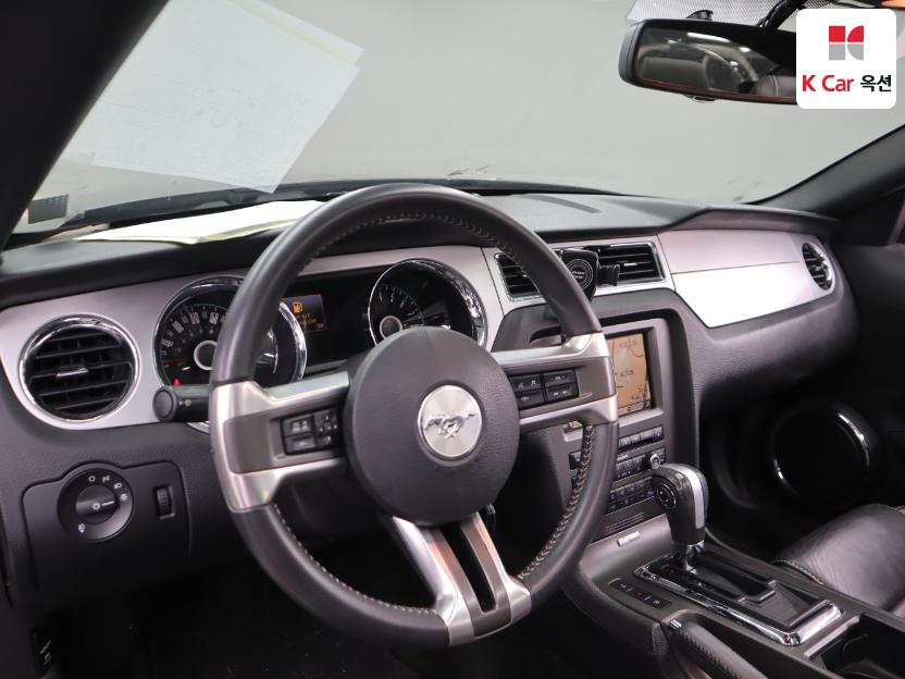 2014 - ford mustang