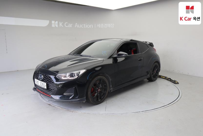 2018 - hyundai veloster