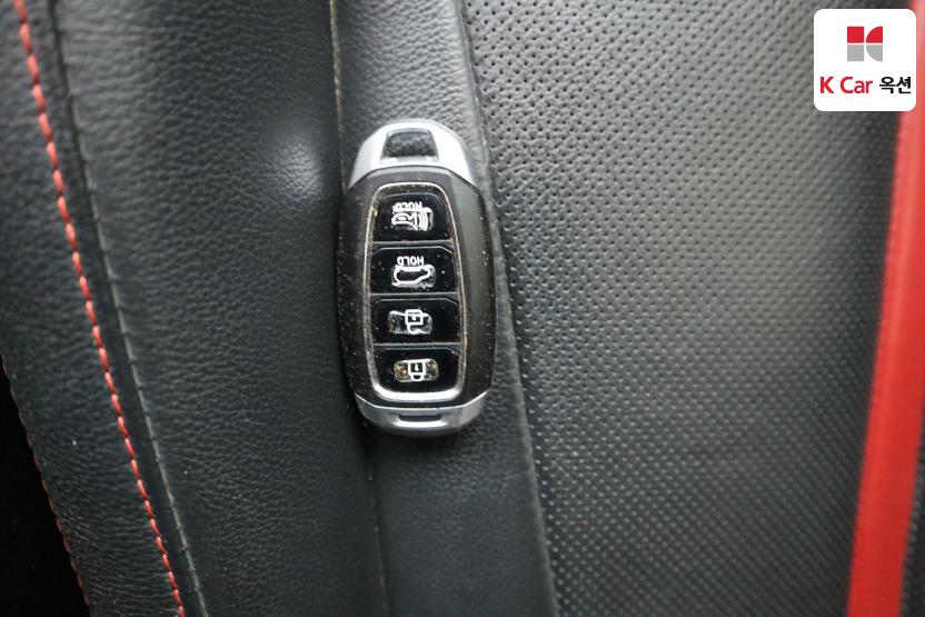 2018 - hyundai veloster