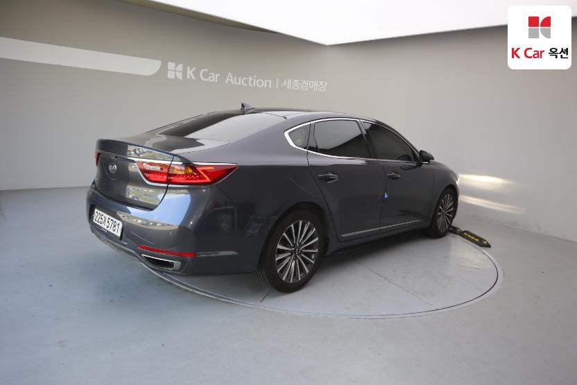 2017 - kia k7