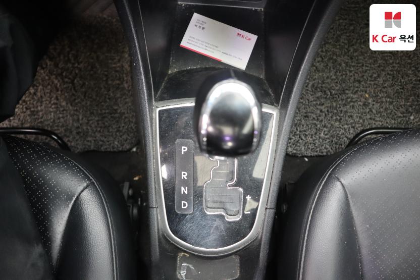 2012 - hyundai accent