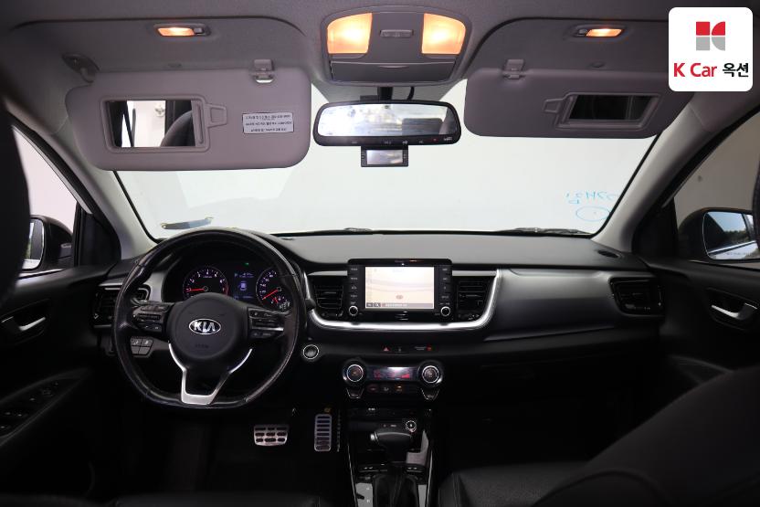 2020 - kia stonic
