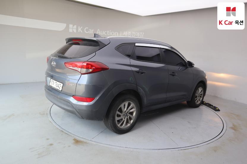 2016 - hyundai tucson