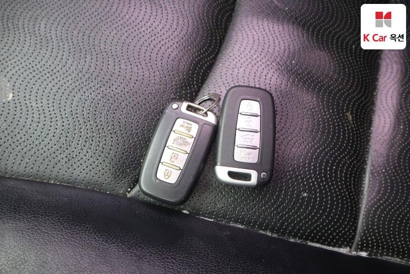 2012 - hyundai avante