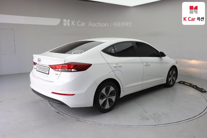 2017 - hyundai avante