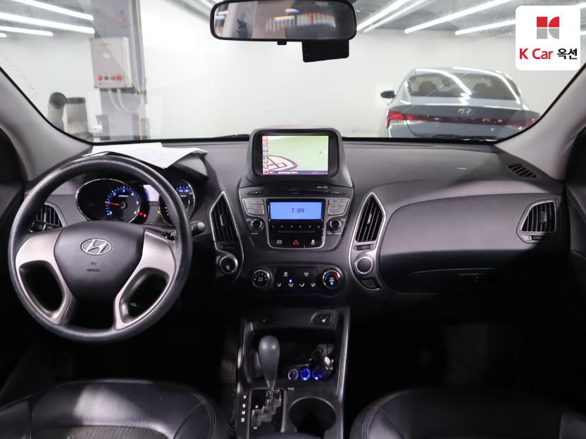 2011 - hyundai tucson