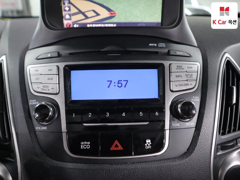 2011 - hyundai tucson