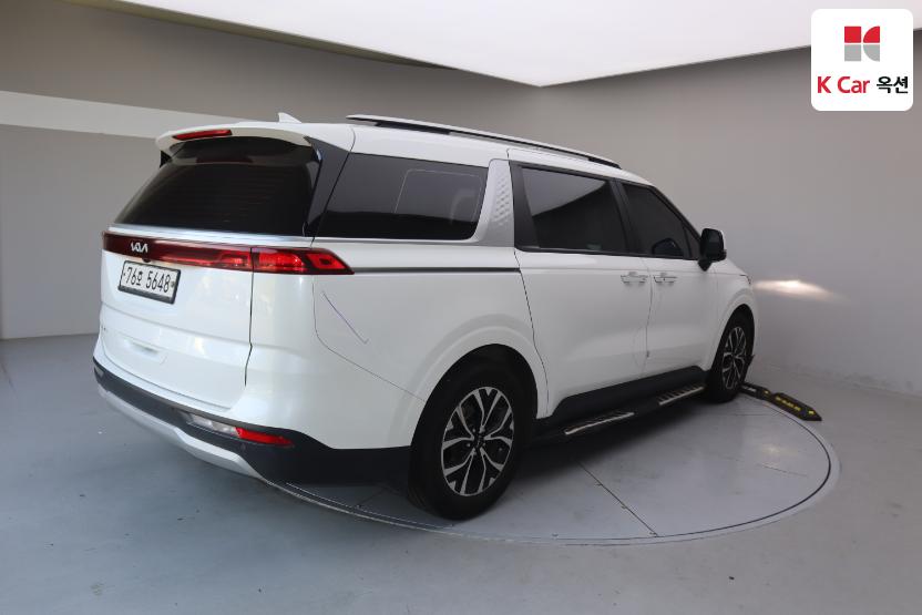 2022 - kia carnival