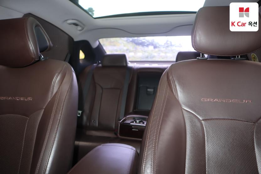 2011 - hyundai grandeur