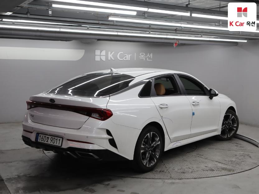 2021 - kia k5