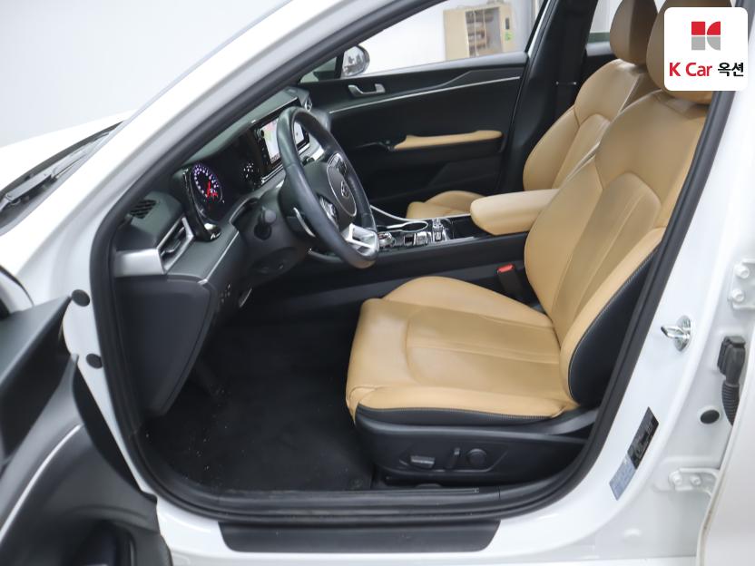 2021 - kia k5