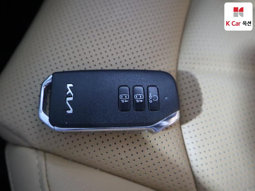 2022 - kia k5