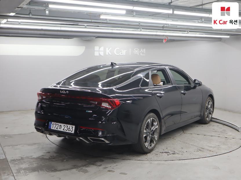 2022 - kia k5