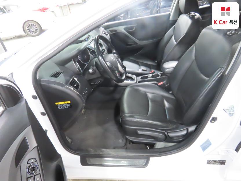 2014 - hyundai avante