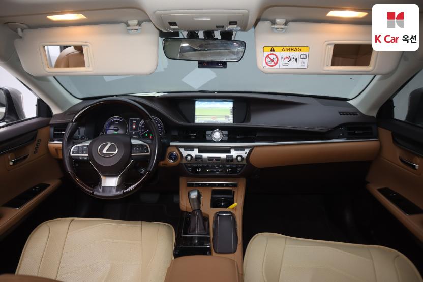 2018 - lexus es300h