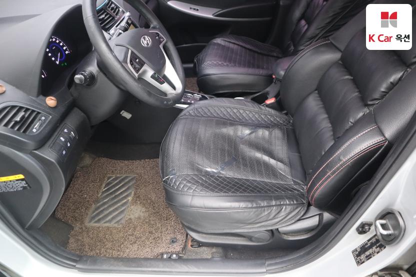 2014 - hyundai accent