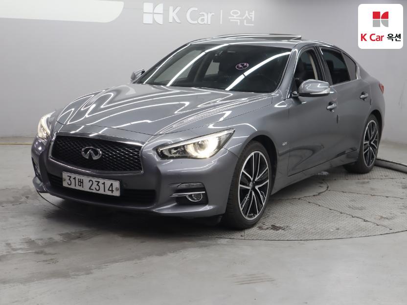 인피니티 Q50