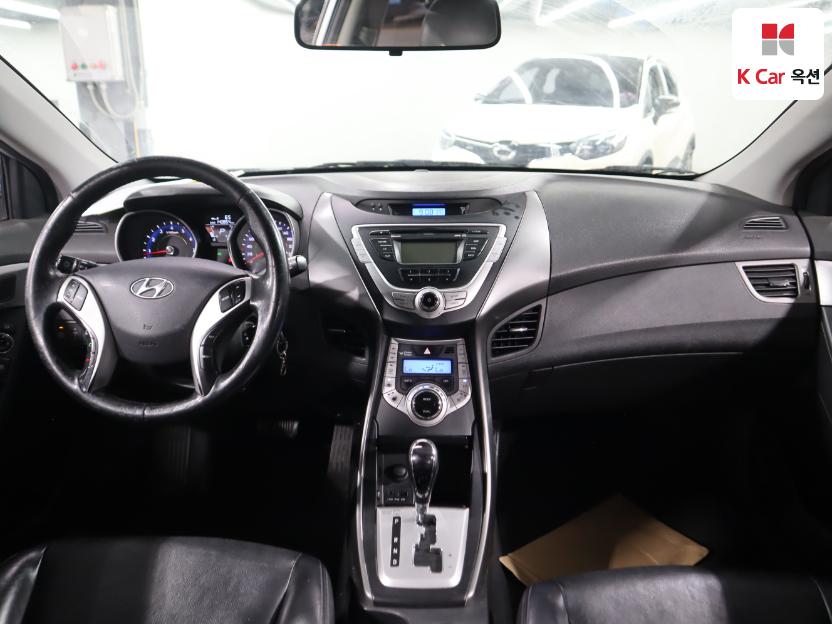 2011 - hyundai avante