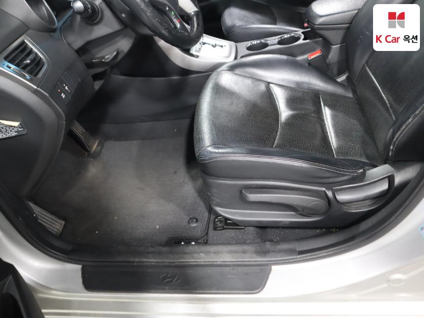 2011 - hyundai avante