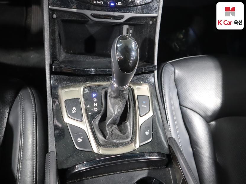 2011 - hyundai grandeur