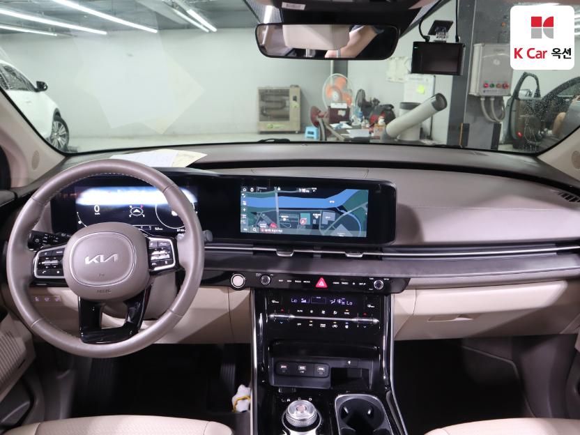 2023 - kia carnival