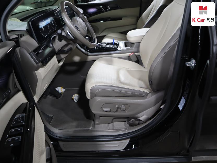 2023 - kia carnival