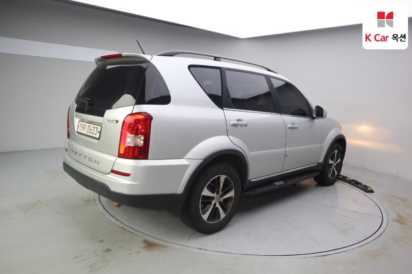 2015 - kg mobility (ssangyong) rexton