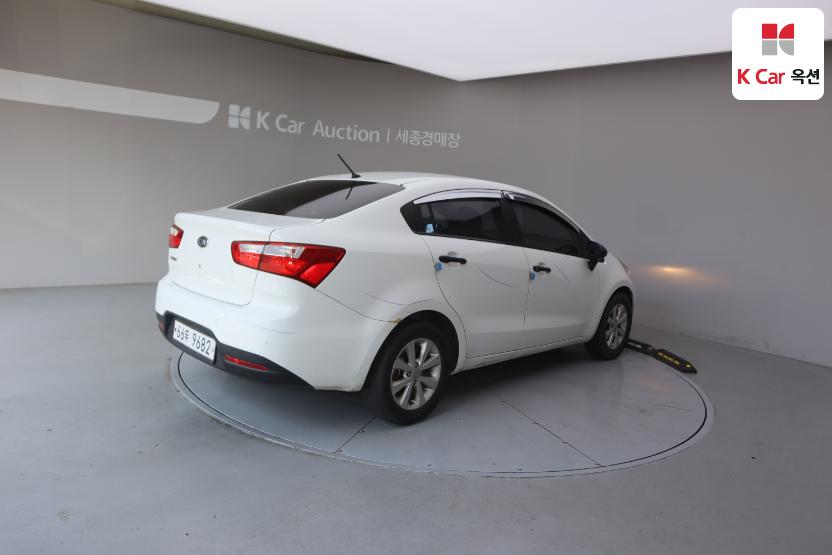2014 - kia pride