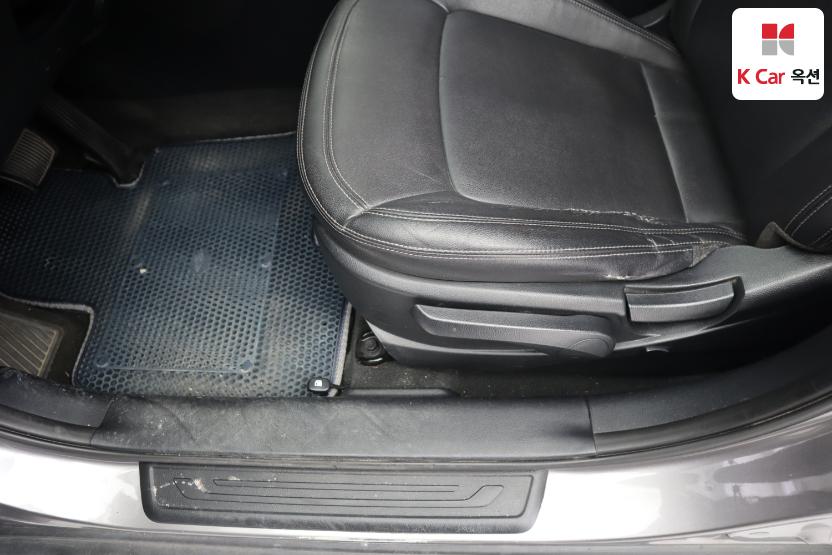 2012 - kia sportage