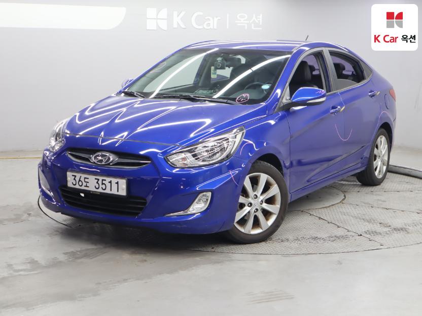 2012 - hyundai accent