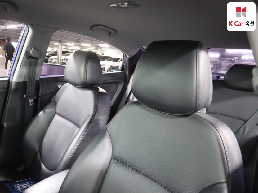2012 - hyundai accent