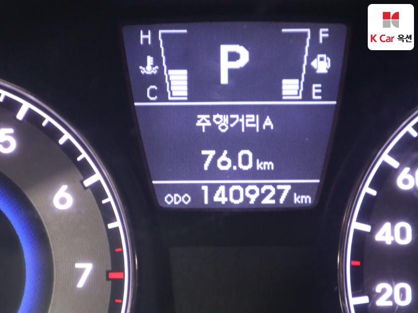 2012 - hyundai accent