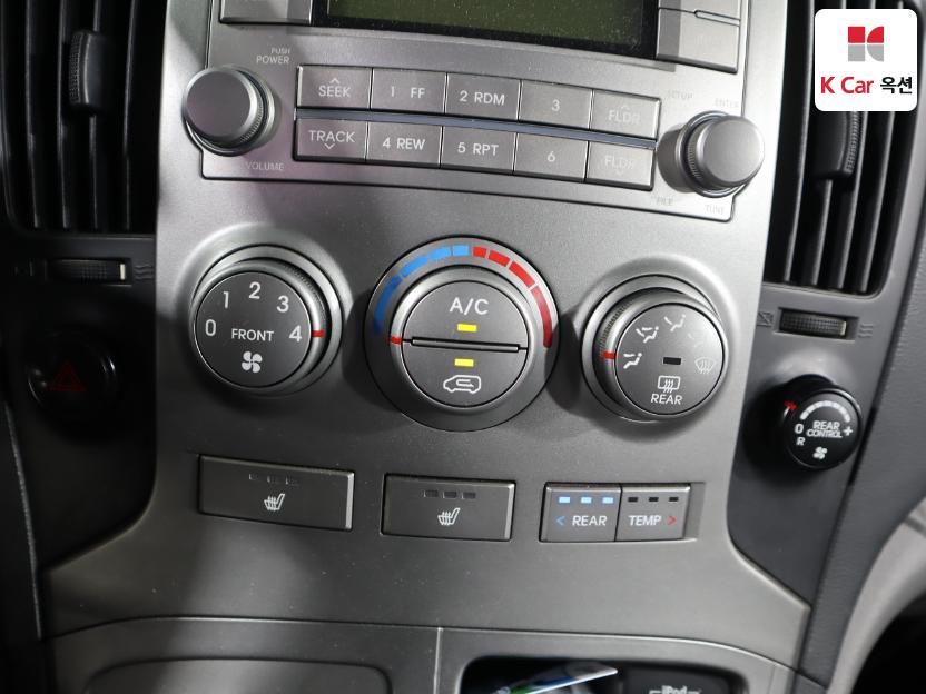 2014 - hyundai grand starex
