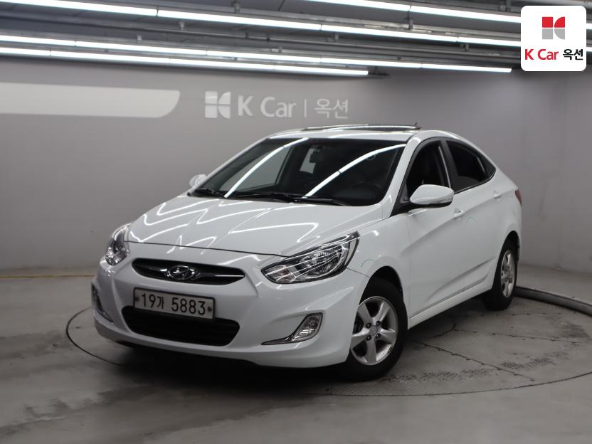 2015 - hyundai accent