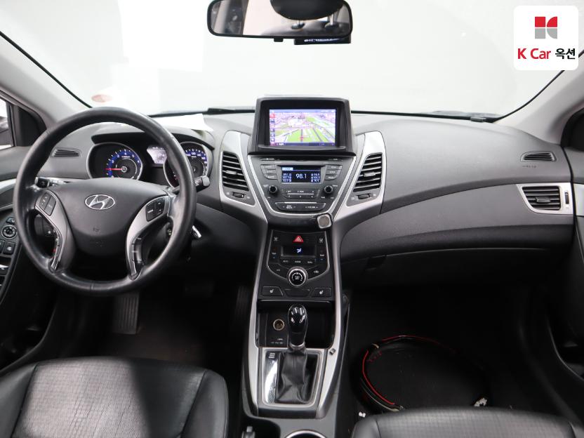 2014 - hyundai avante