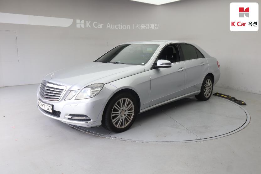 2011 - mercedes-benz e300