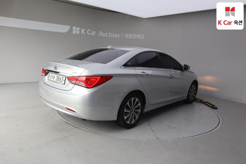 2013 - hyundai sonata