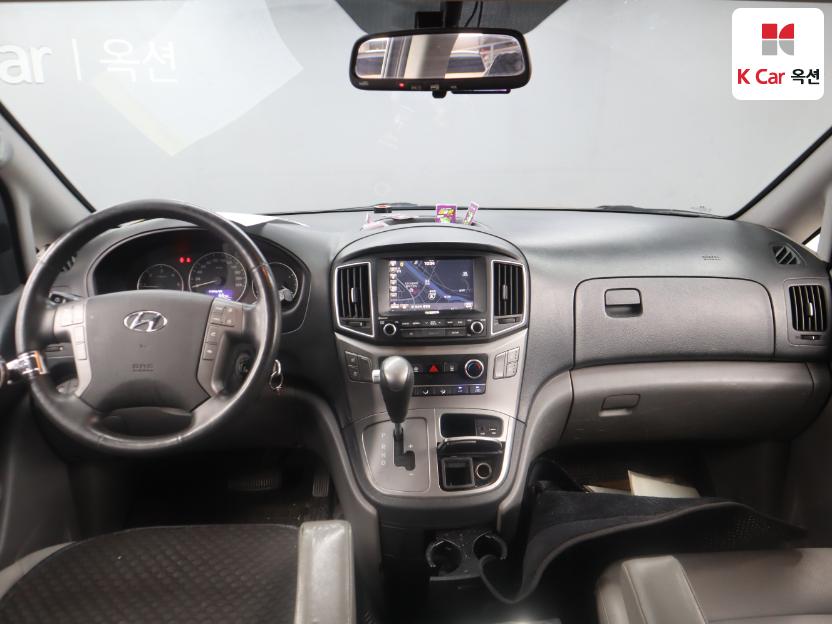 2019 - hyundai grand starex