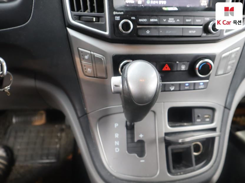 2019 - hyundai grand starex