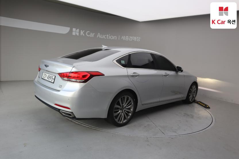 2016 - hyundai g330