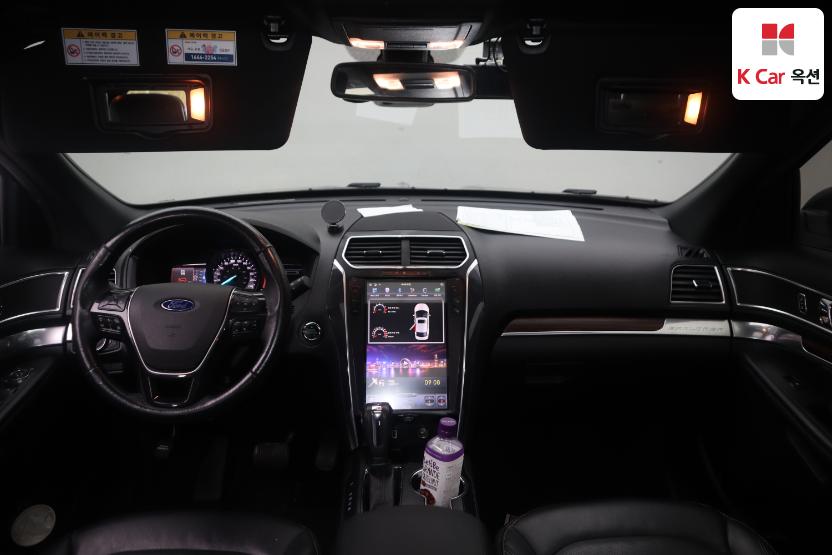 2018 - ford explorer