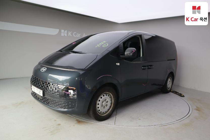 2022 - hyundai staria