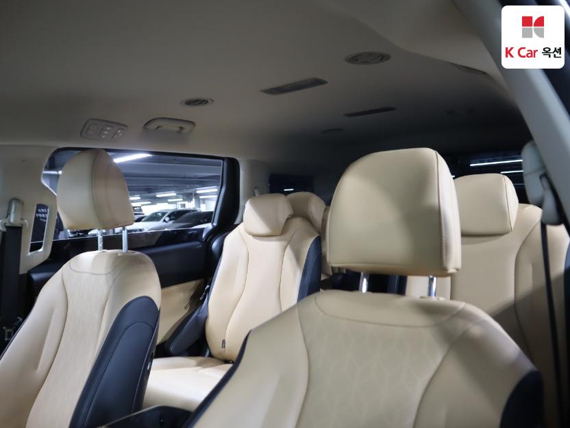 2023 - kia carnival
