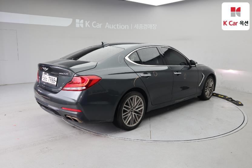 2019 - genesis g70