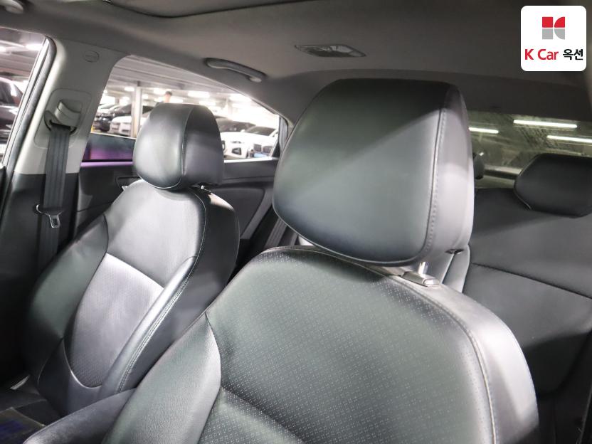 2012 - hyundai accent