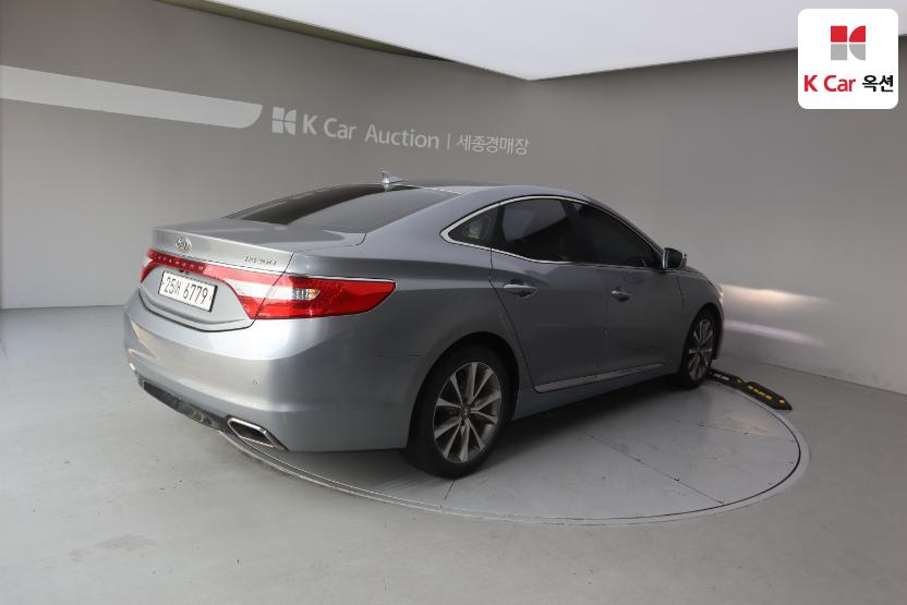 2016 - hyundai grandeur