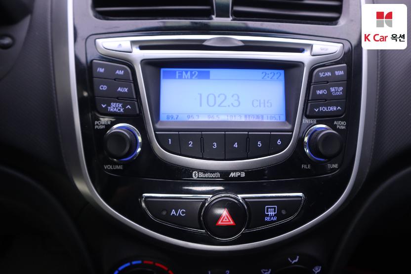 2012 - hyundai accent