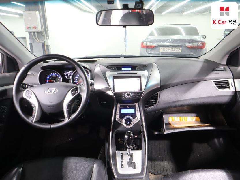 2011 - hyundai avante