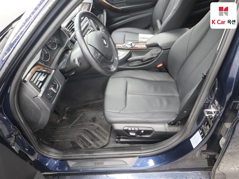 2012 - bmw 3 series